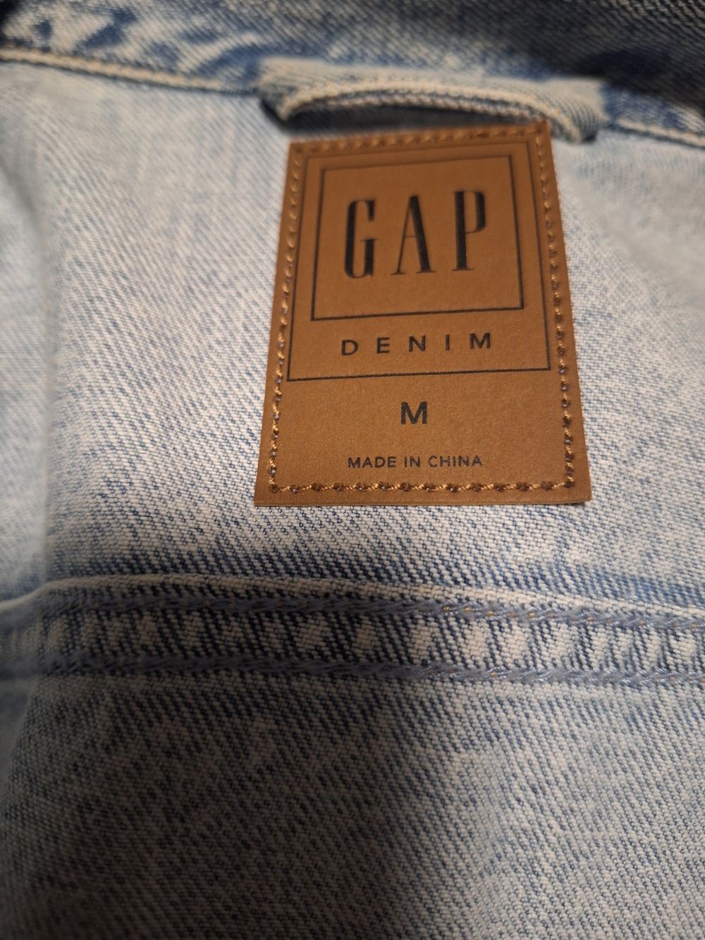 Gap Light Wash Denim Jacket - Women